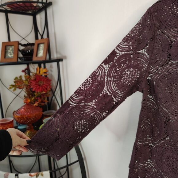 LOFT Purple Lace Medium Women's 3/4 Sleeve Crewneck Career Casual Blouse - Picture 2 of 5